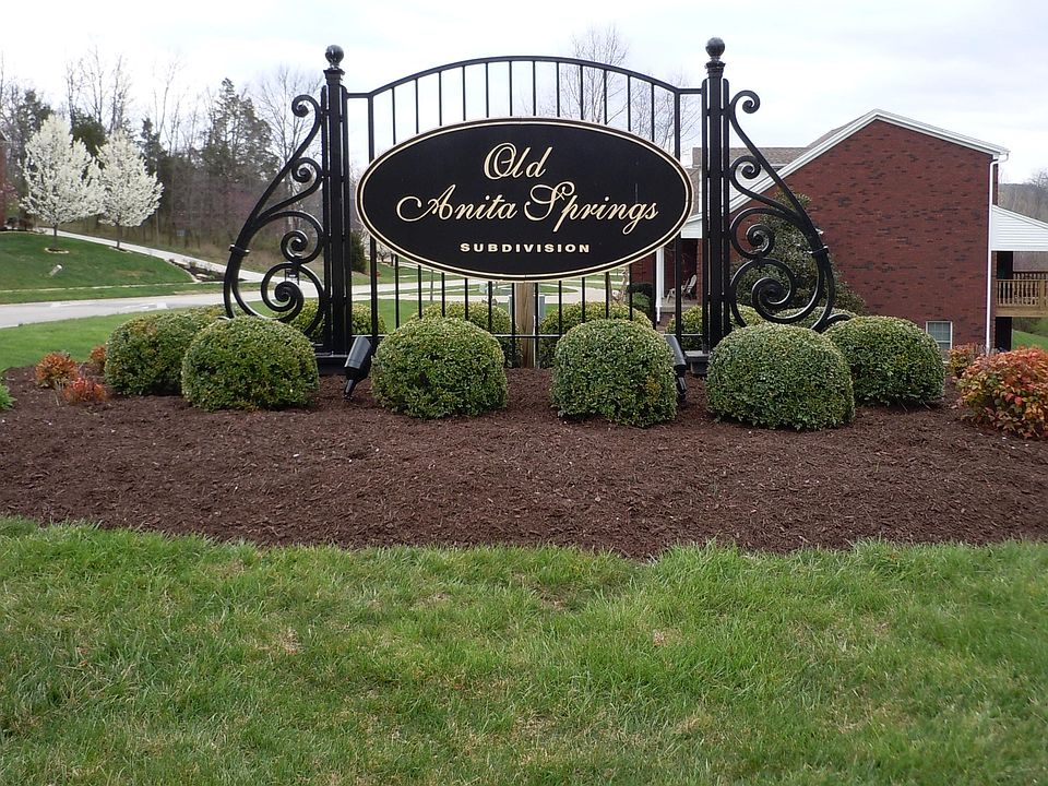 2nd image of 400 Wood Springs Rd