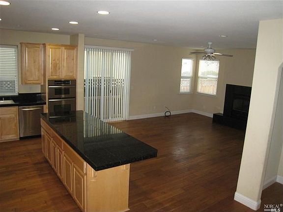 3rd image of 103 Hemings Ct