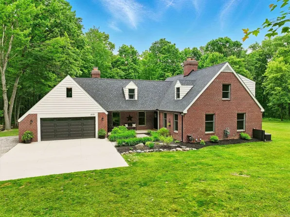 6535 Cedar Lake Rd, Pinckney, MI 48169