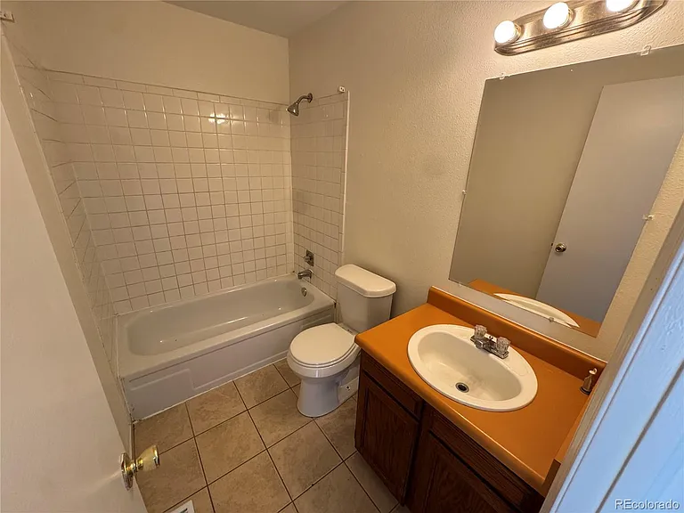 3839 S Evanston St — Photo 15