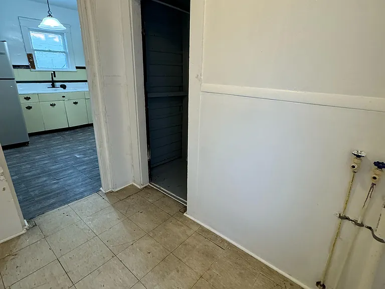 117 Kent Ct — Photo 13