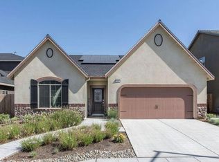 7088 W San Bruno Ave, Fresno, CA 93723