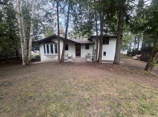 73 Glen Rd, Collingwood, ON L9Y 0X2