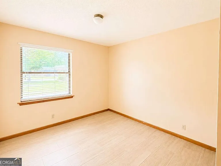 603 Plantation Village Dr — Photo 23