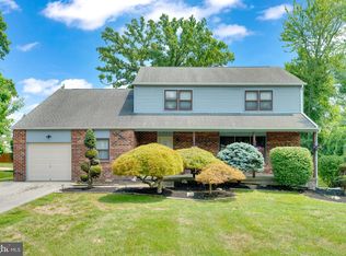 1245 Boden Pl, Fort Washington, PA 19034