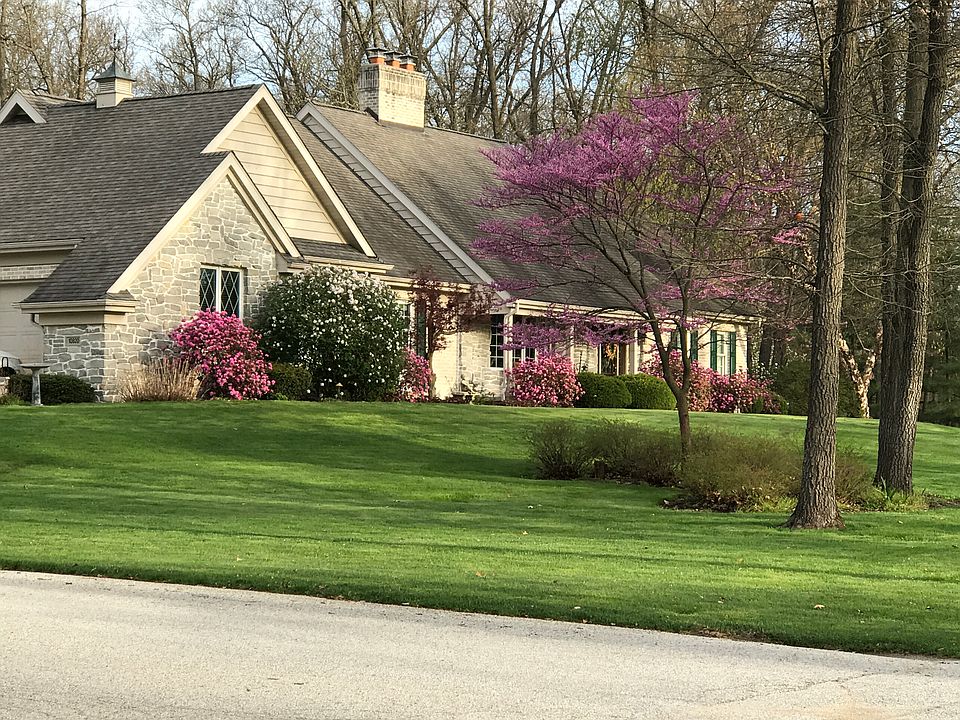 2nd image of 10820 N Fairway Dr