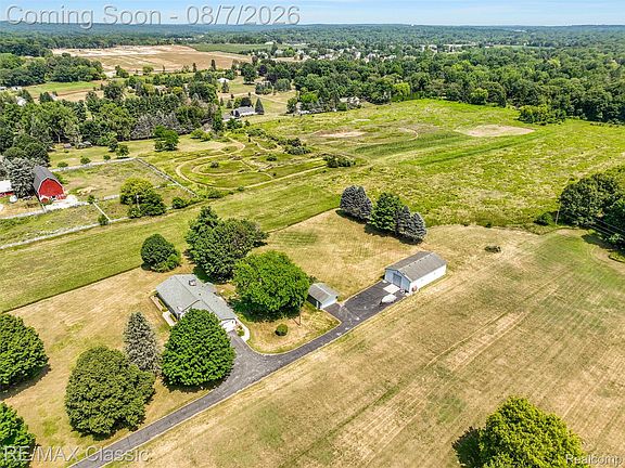 4th image of 28200 N Dixboro Rd