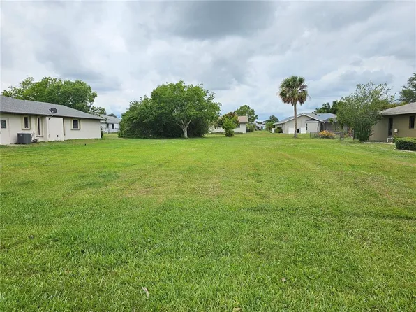 107 Madre De Dios St #3, Punta Gorda, FL 33983