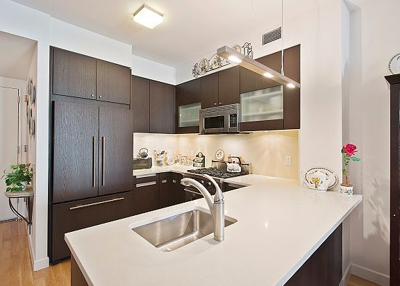 3rd image of 454 W 54th St APT 4M