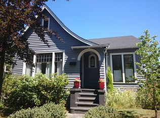 906 24th Ave, Seattle, WA 98122