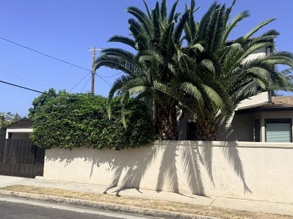 3rd image of 4089 Michael Ave