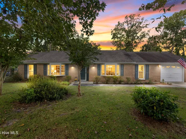 763 Brunswick Place SE, Leland, NC 28451