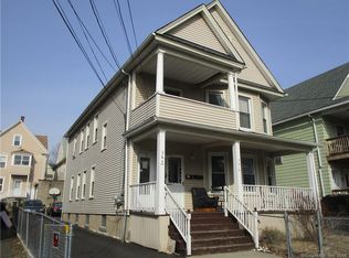 362-364 Gregory St, Bridgeport, CT 06604