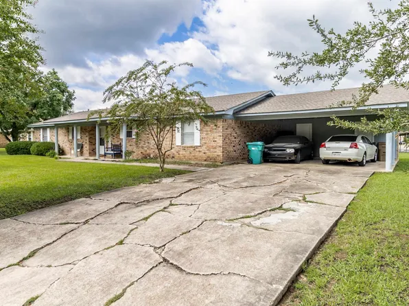 33 Colonial Dr, Monroe, LA 71203