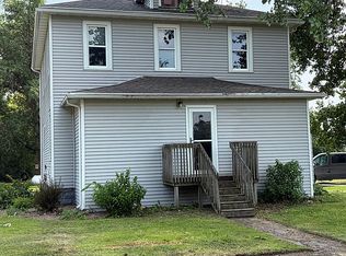 712 3rd St, Bruce, SD 57220
