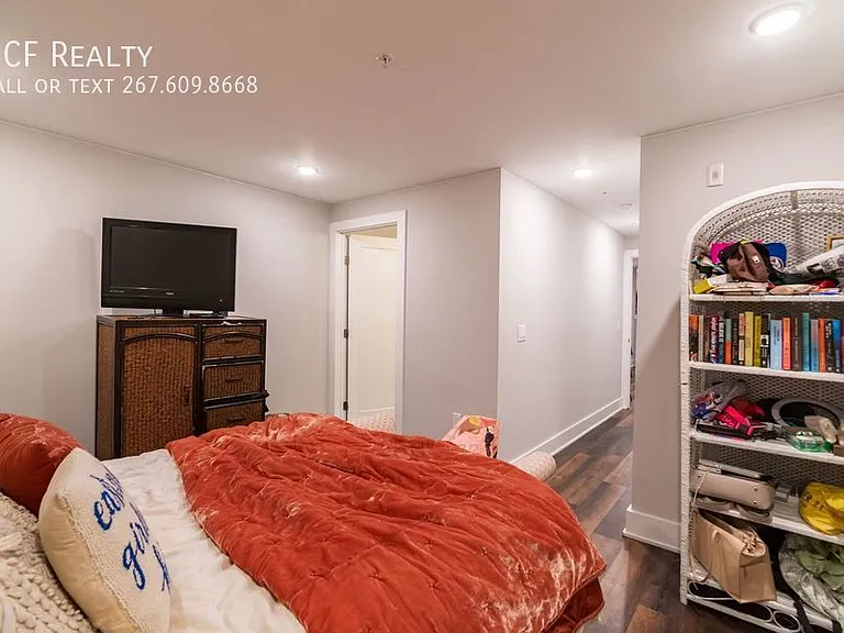 711 N 16th St #1 — Photo 22