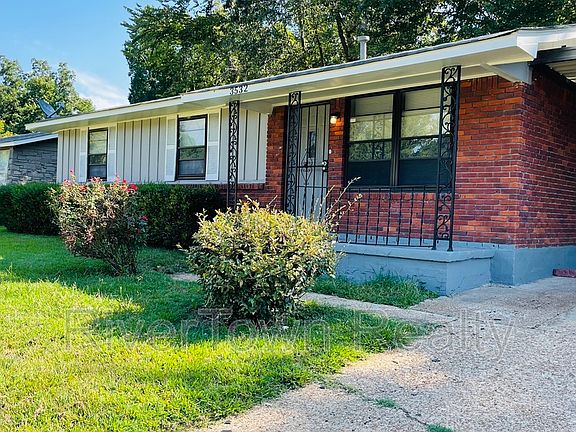 2nd image of 3532 Pueblo Ave