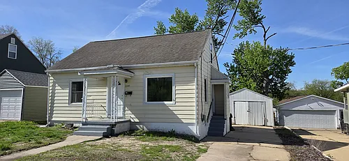 2150 C St SW Photo 1