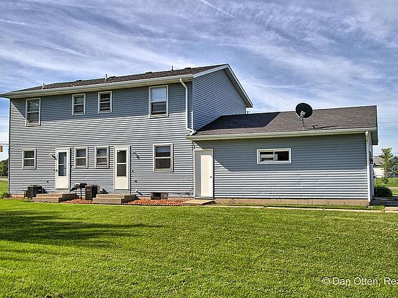 3rd image of 5992 Valley Lane Dr SE