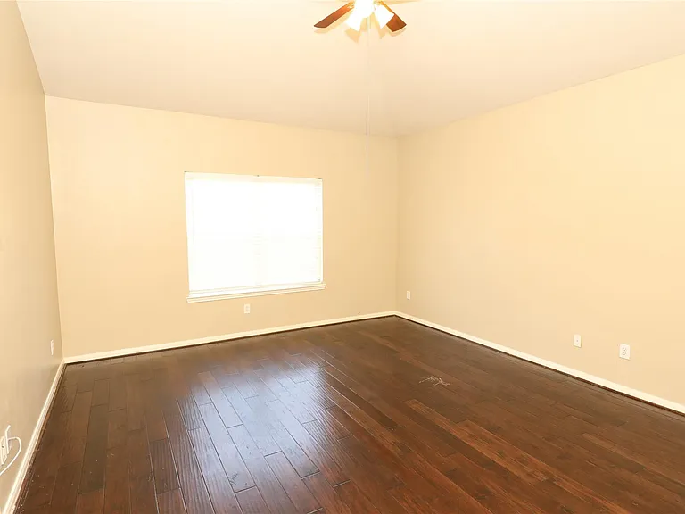 2311 Diamond Springs Dr — Photo 22