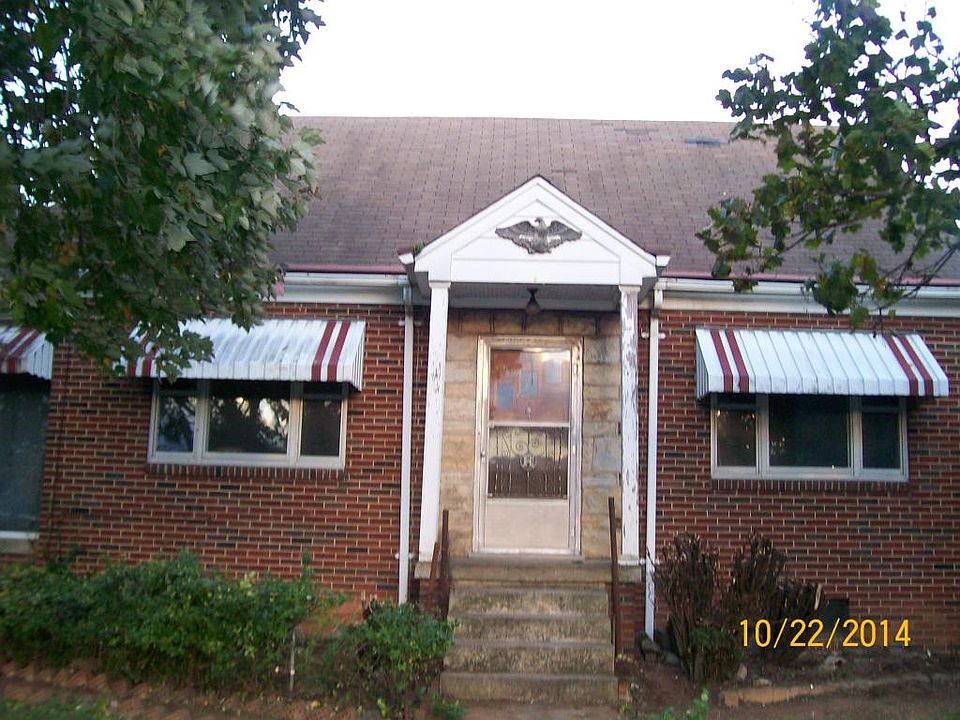 1st image of 411 Juniper St NW