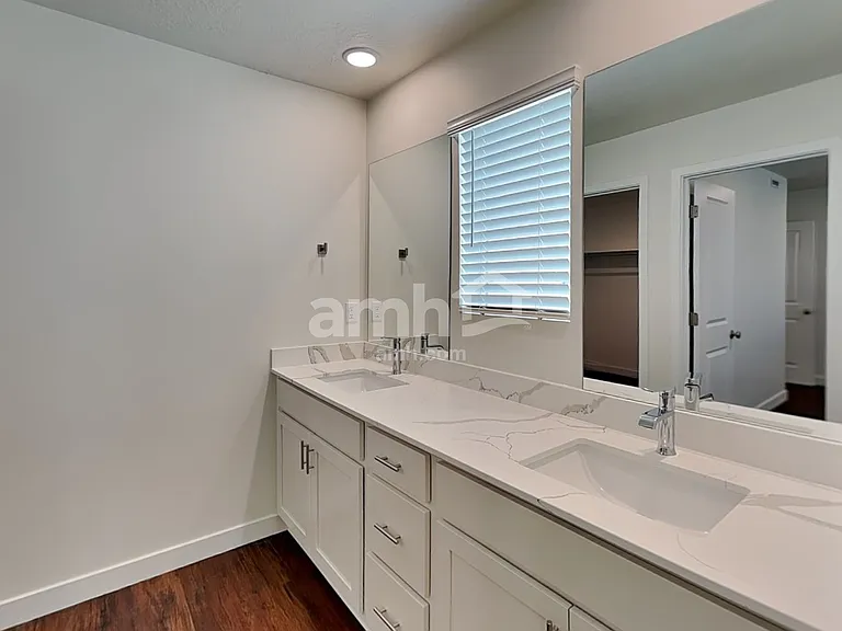 8972 S Will Royal Ln — Photo 10