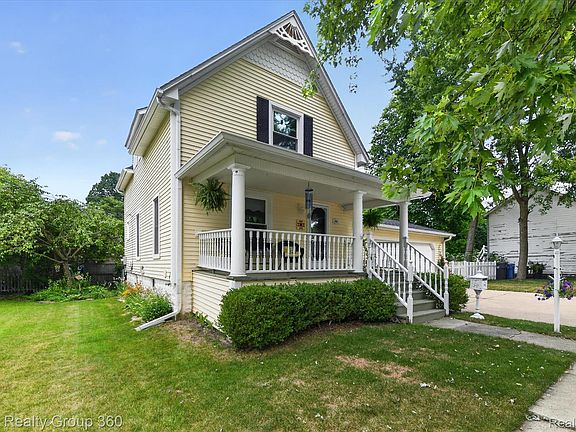 2nd image of 318 Gregory St