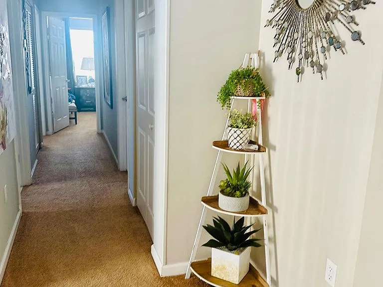 9205 Dupont Pl — Photo 32