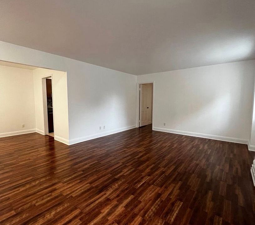 5313-5325 Territorial Rd # 205, photo 19