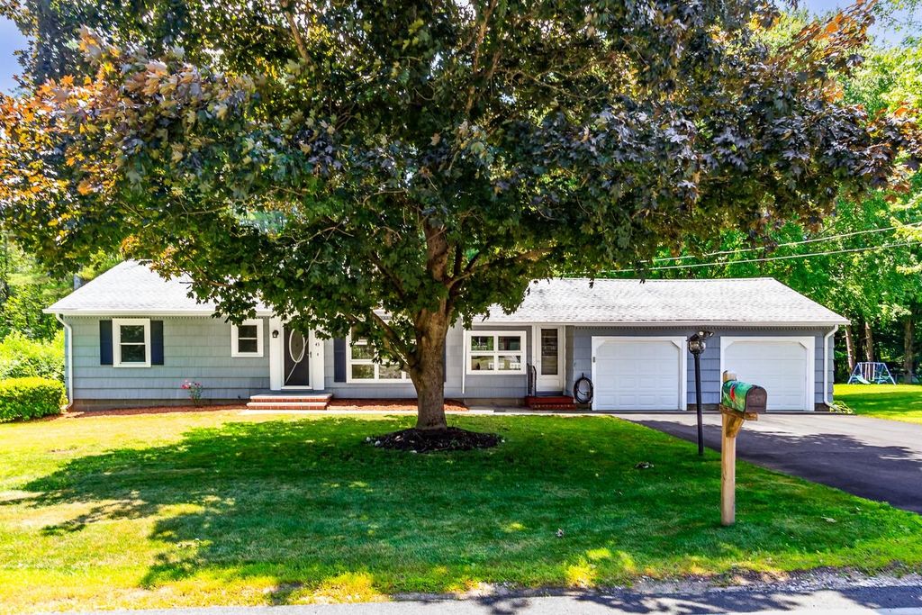 43 Bluff Street, Salem, NH