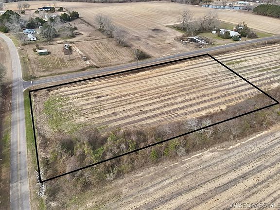 4th image of Garrett Rd