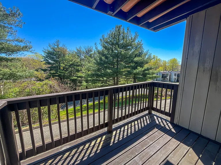 175 Mill Pond Rd #102 — Photo 13