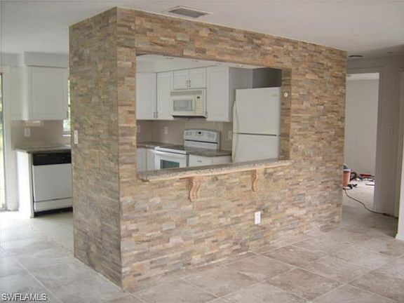 3rd image of 1420 Lura Ave