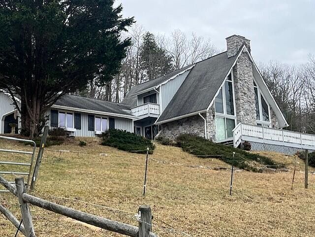 1st image of 384 Easy Slope Ln
