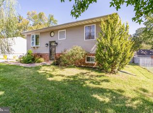 1711 Chesapeake Dr, Edgewater, MD 21037