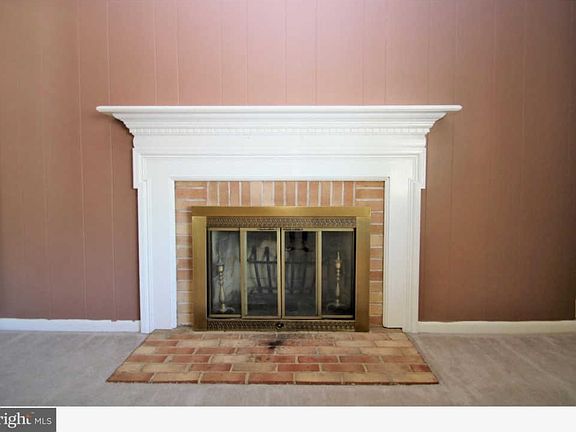 4th image of 655 Shadeland Ave
