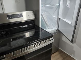 5809 W Fullerton Ave APT 3, Chicago, IL 60639