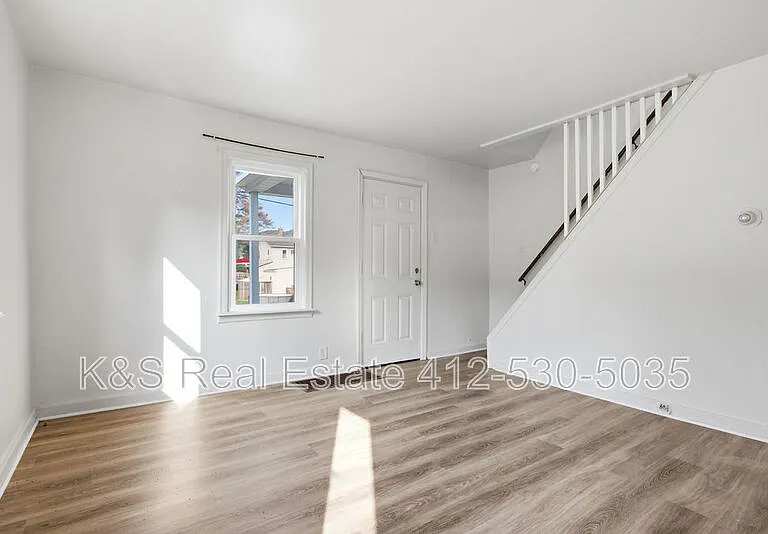 1810 Salem St — Photo 3