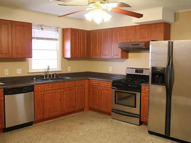 516 N Atlanta St — Photo 3