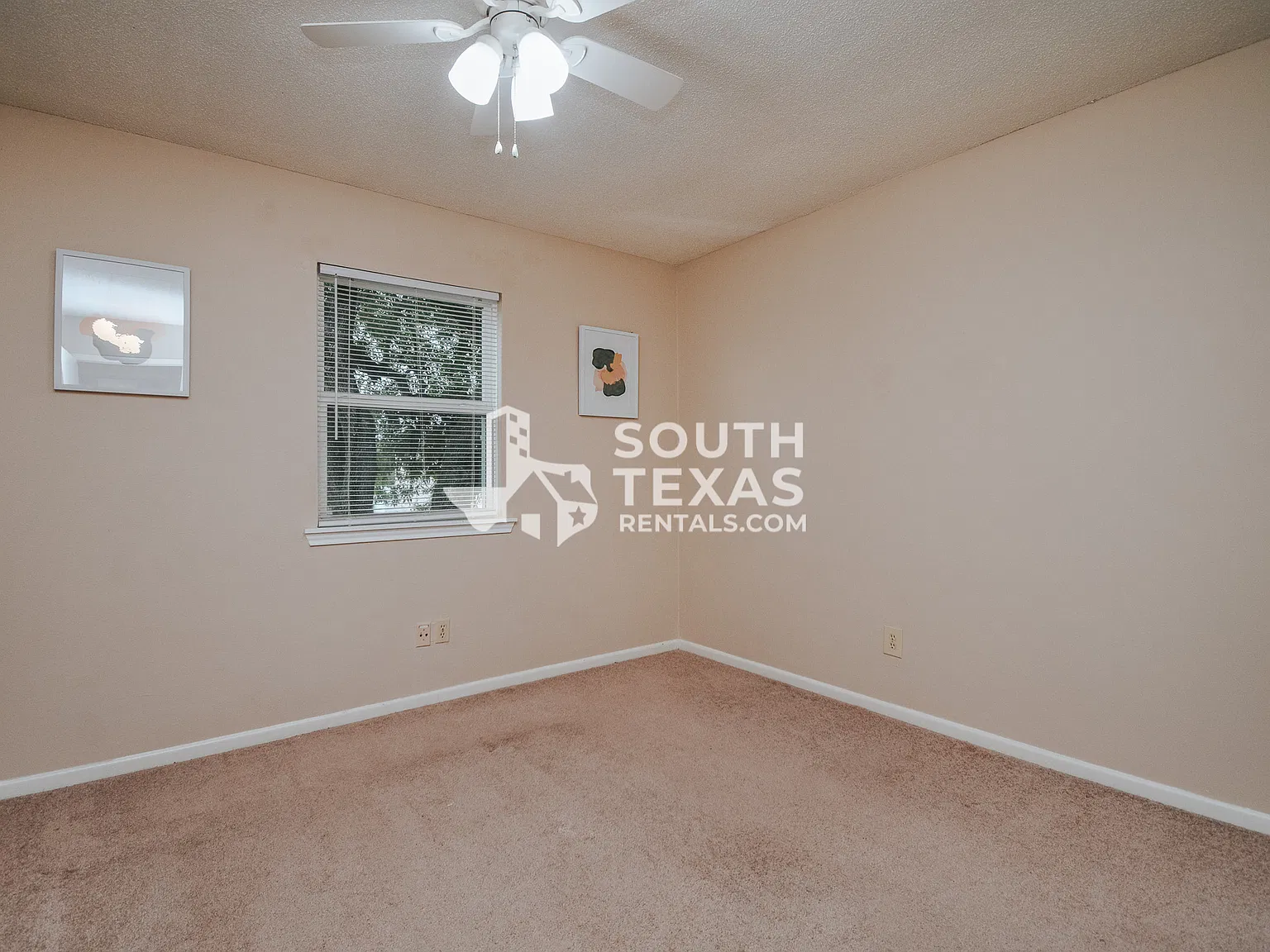 Sherwood Townhomes - 611-D — Photo 2