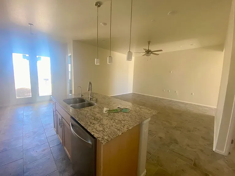 5020 Kenner Way — Photo 25