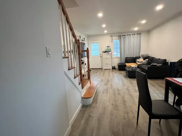 230 Woodrow Road image 7 of 15