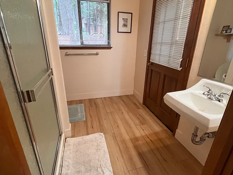 10738 Ridge Rd — Photo 6