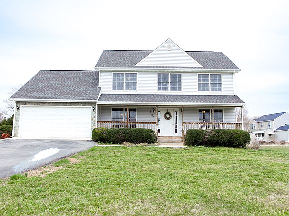 2nd image of 1836 Vista Circle