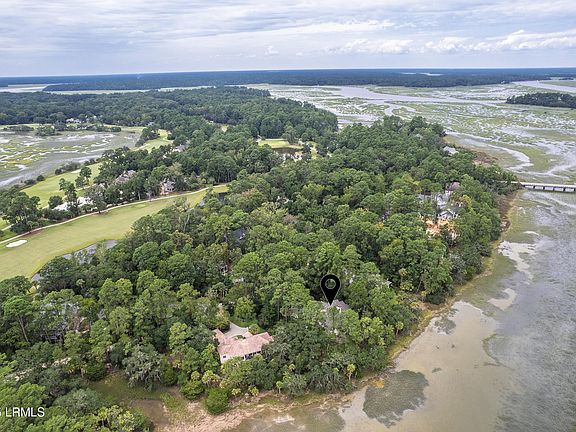 3rd image of 15 Heron Point