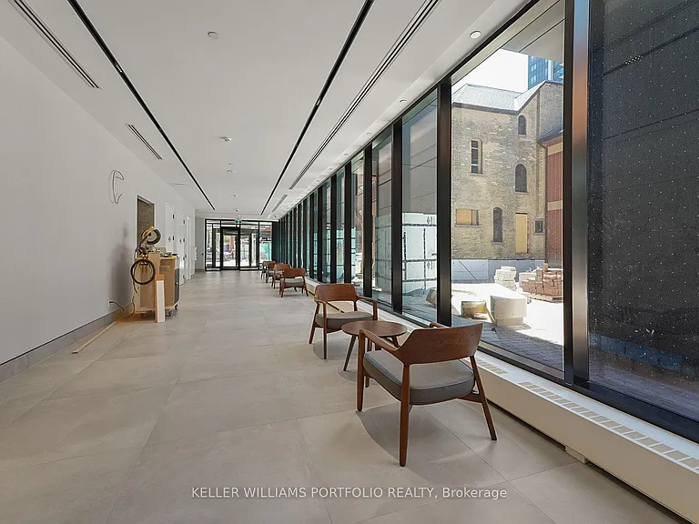 609 Sherbourne St #407 — Photo 22