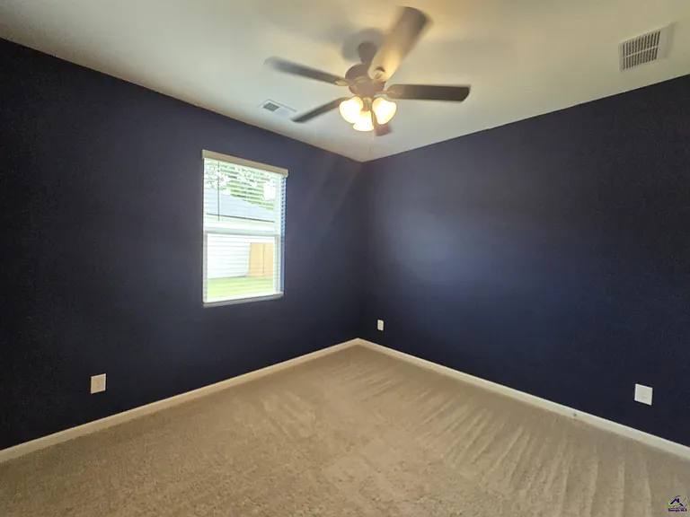 103 Ike Ct — Photo 9