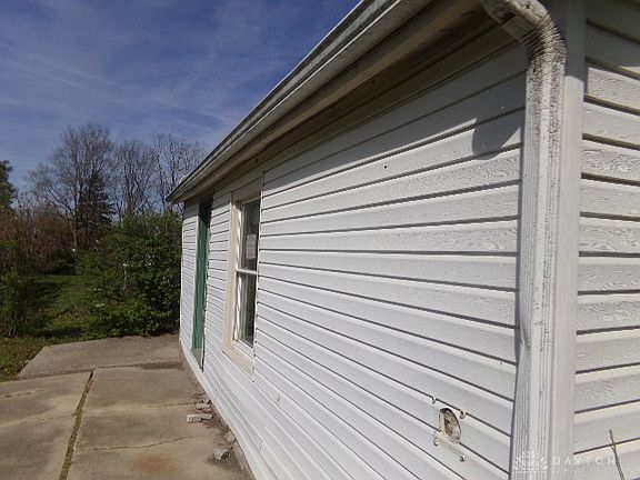 3rd image of 134 Beechwood Ave W