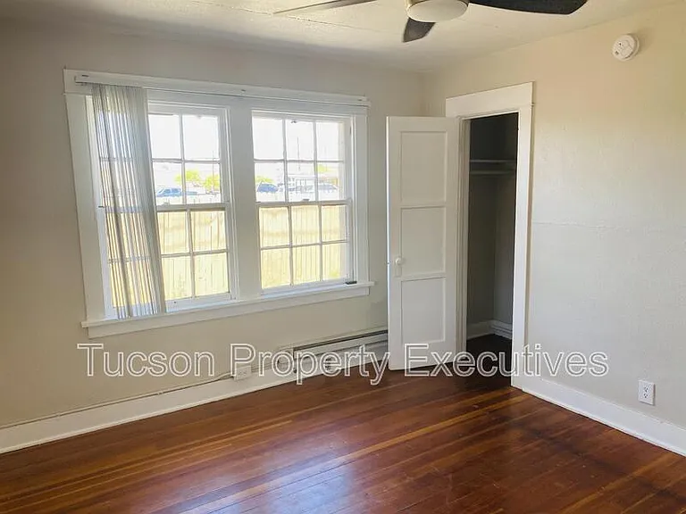 2632 N Stone Ave #9 — Photo 13