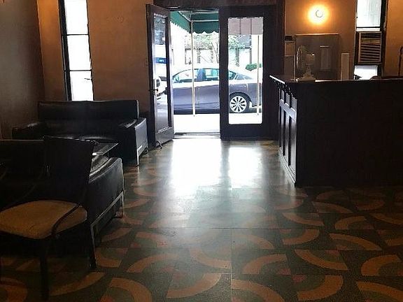 3rd image of 310 E 55th St #*5d